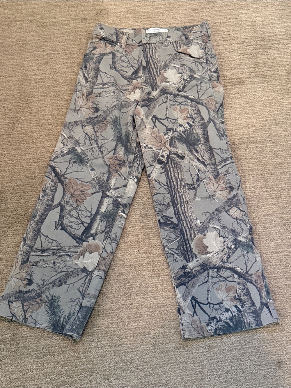 Holister Camouflage Tree Pattern Denim Pants (super baggy): size W32 / 32 L